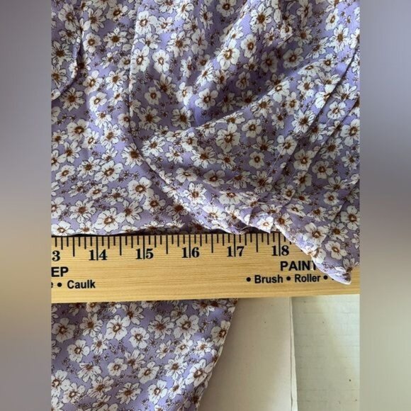 ASTR The Label Top Womens Size S Peasant Floral Smocked Chiffon Faux Wrap Blouse - Picture 7 of 8